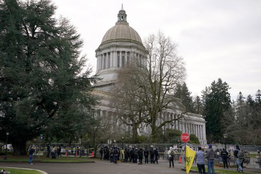 Washington man sues to restore public access to state capitol