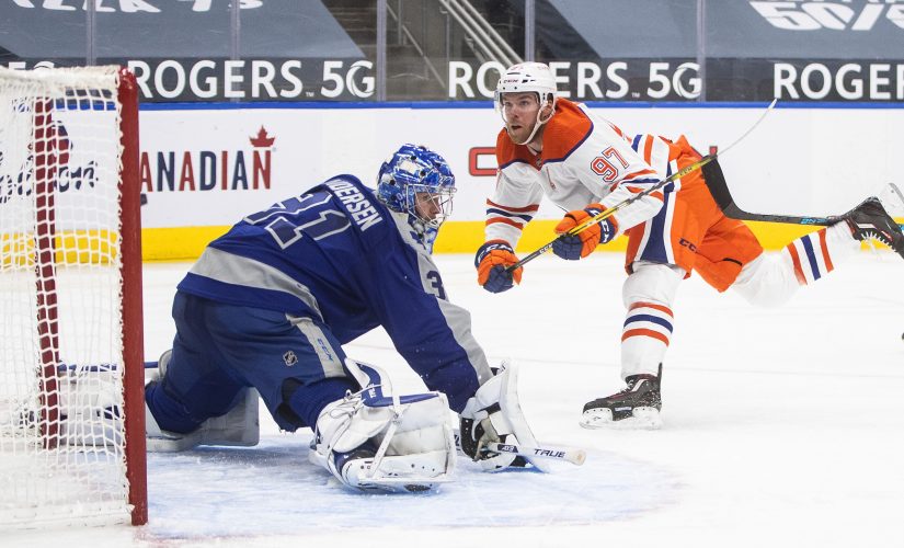 Connor McDavid lifts Oilers past Maple Leafs, 4-3 in OT