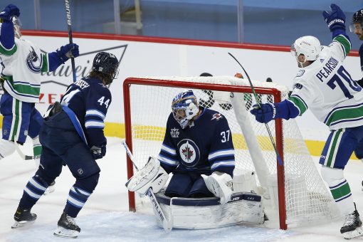 Canucks beat Jets 4-1, extend winning streak to four games