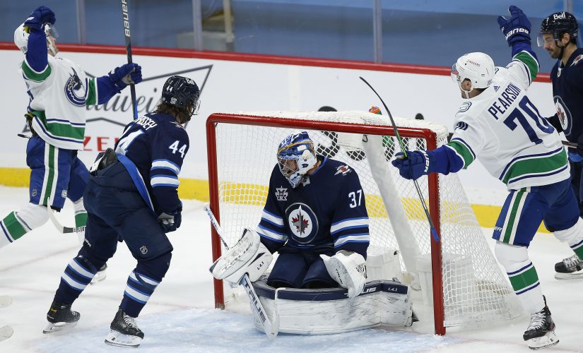 Canucks beat Jets 4-1, extend winning streak to four games