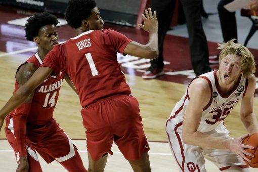 Harmon scores 18; No. 24 Oklahoma tops No. 9 Alabama