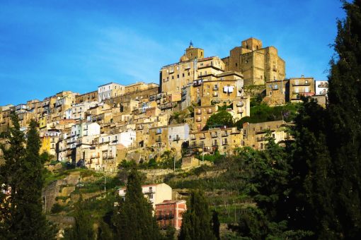 Sicilian village auctioning homes for $1 and paying for renovations