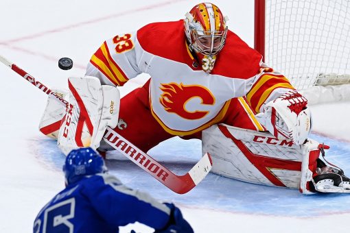 Nylander scores twice, Maple Leafs beat Flames 2-1 in OT