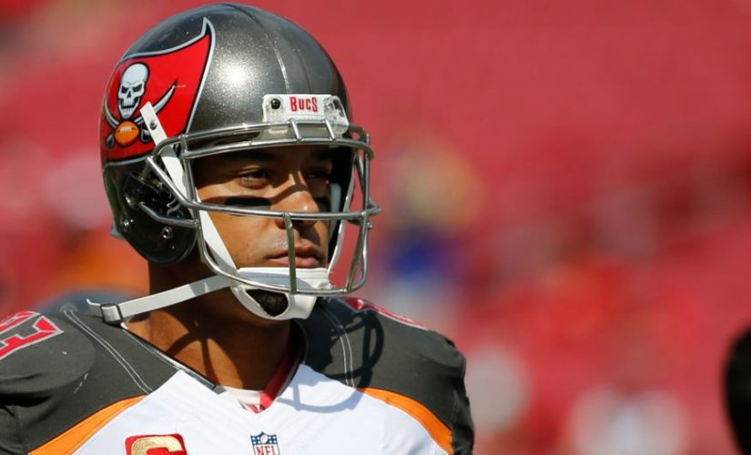 Former NFL player Vincent Jackson, whose parents served in the Army, found dead at Florida hotel: report