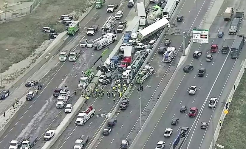 Nurse crawls out of massive Texas pile-up, goes to work