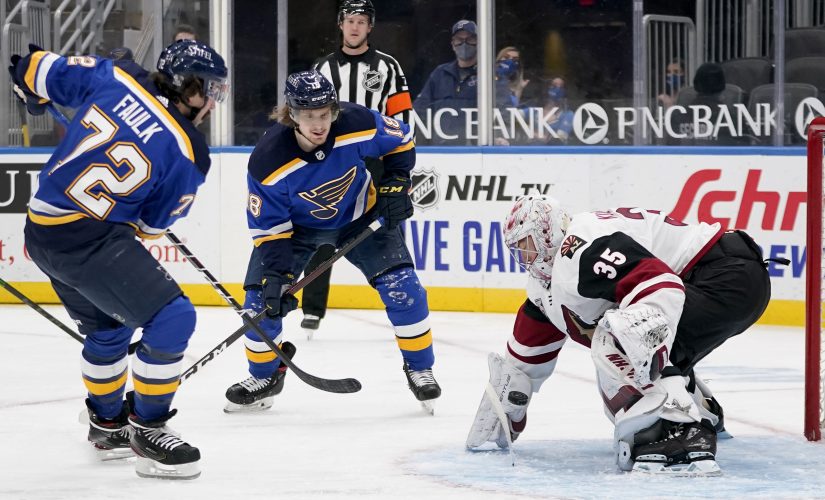 Blues defeat Coyotes 4-3, extend winning streak to 4 games