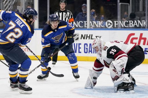 Blues defeat Coyotes 4-3, extend winning streak to 4 games
