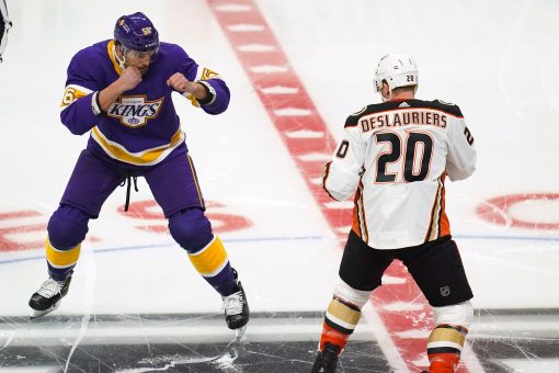 Backes, Deslauriers put Ducks past LA 3-1 in Freeway Faceoff