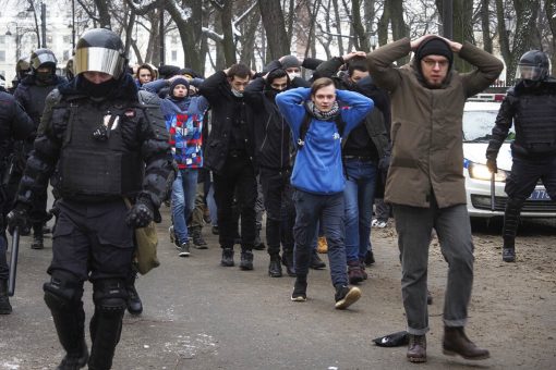 Moscow jails overwhelmed with detained Navalny protesters