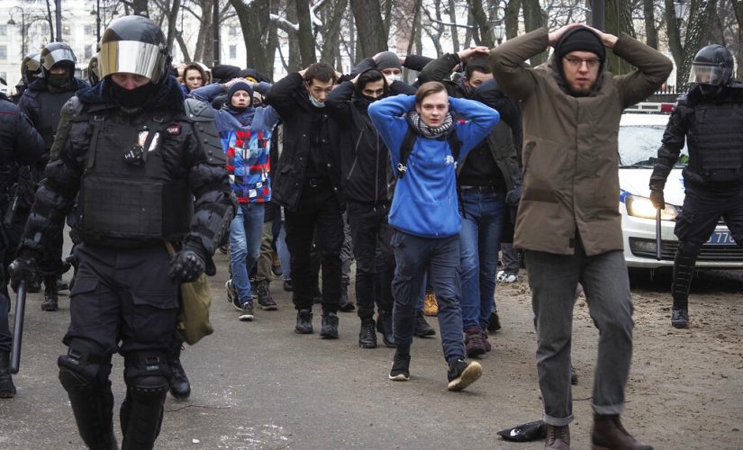 Moscow jails overwhelmed with detained Navalny protesters