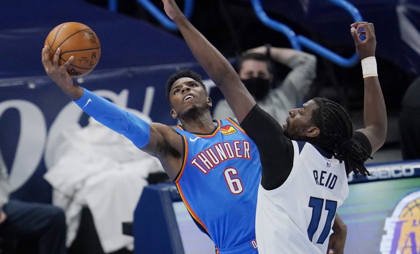 Thunder score 83 in half, then rally to edge Wolves 120-118