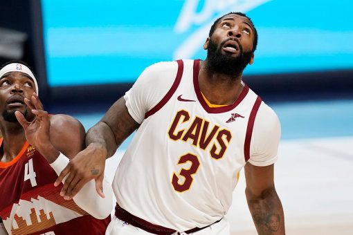 Cavs to sit Andre Drummond while pursuing trade