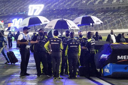 NASCAR prepares to open season with Daytona 500 as weather conditions cause additional hurdle for drivers