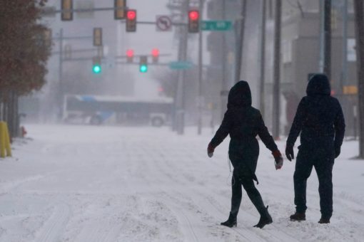 Texas facing water crisis, temperatures to climb after storms, deadly deep freeze