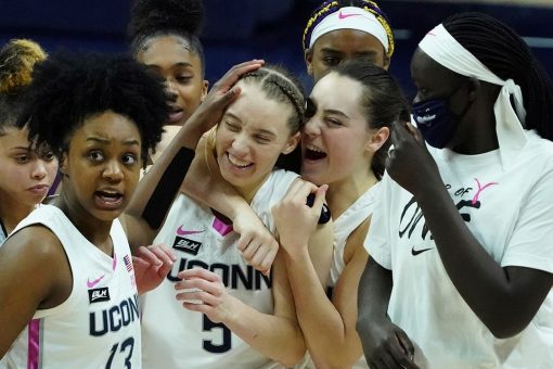 UConn new No. 1 in women’s AP Top 25; South Carolina drops