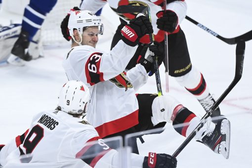 Sens rally from 4 down to win for 1st time, beat Leafs in OT
