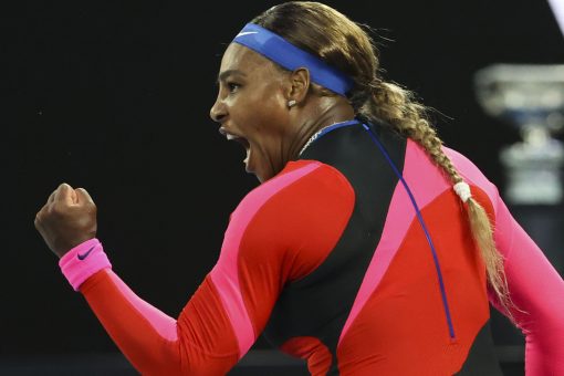 Serena tops Halep at Australian Open, sets up Osaka showdown