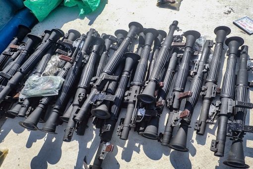 US Navy seizes large cache of smuggled weapons off Somalia
