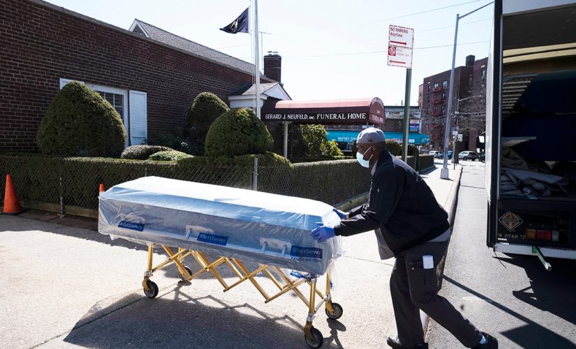US life expectancy drops a year in pandemic, most since WWII
