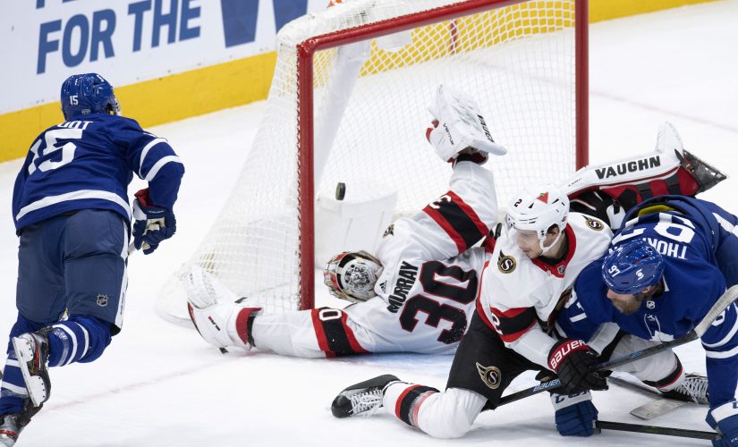NHL-leading Maple Leafs beat last-place Senators 2-1
