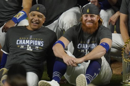 Red beard returns: Turner glad to be back with Dodgers