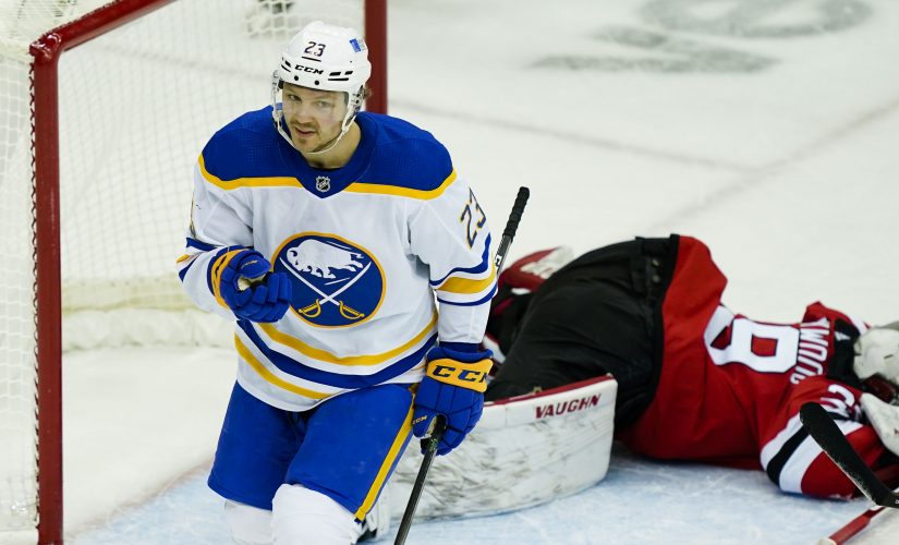 Sabres snap 4-game losing streak, end Devils 3-game run