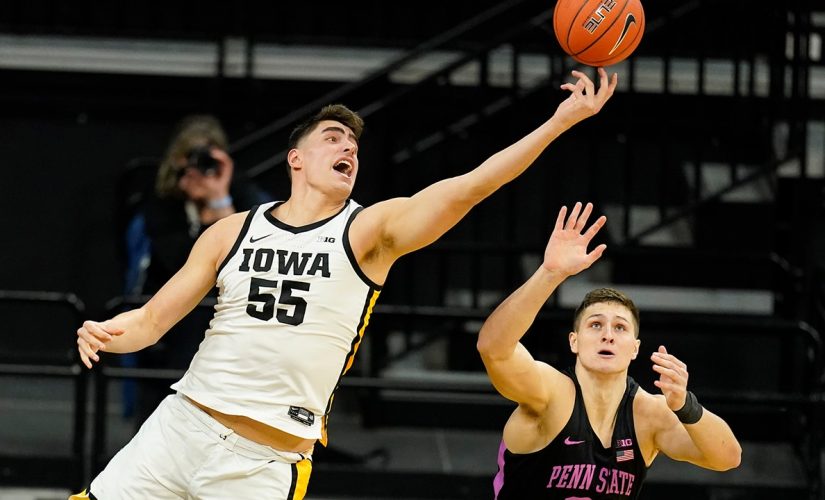 Garza breaks Iowa scoring mark, No. 11 Hawkeyes beat Penn St