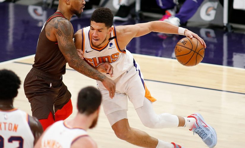 Suns’ Booker replaces Lakers’ Davis in NBA All-Star Game