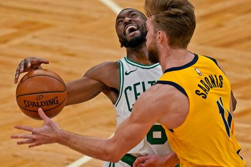 Walker’s season-high 32 lifts Celtics over Pacers 118-112