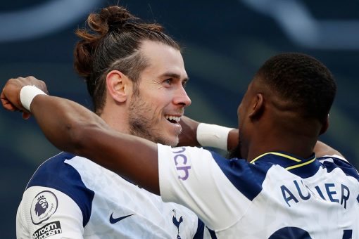 Bale turns back time at Tottenham as Man U and Chelsea draw