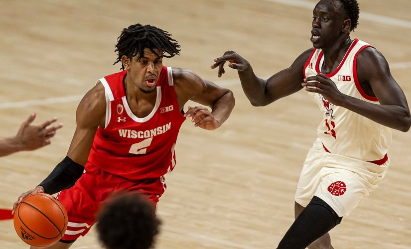 No. 21 Wisconsin beats Huskers 61-48 despite cold shooting