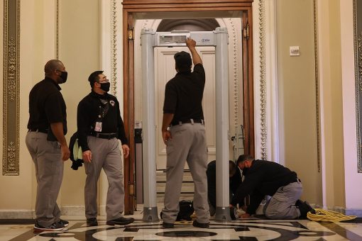 House chamber metal detector fight puts Capitol Police in difficult position amid Pelosi-GOP clash over fines