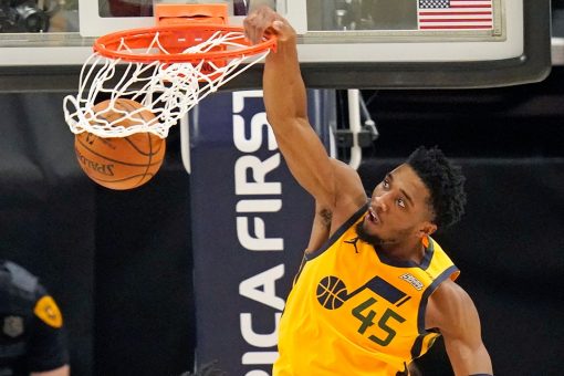 Jazz set records for 3s in 132-110 rout of Hornets