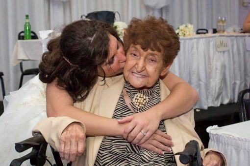 Rochester woman calls for Cuomo to change nursing home visitation rules after grandmother dies from ‘neglect’