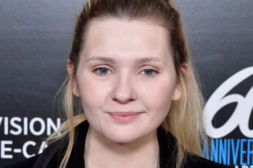 Abigail Breslin urges coronavirus mask wearing after her father’s diagnosis: ‘No one should go thru this’