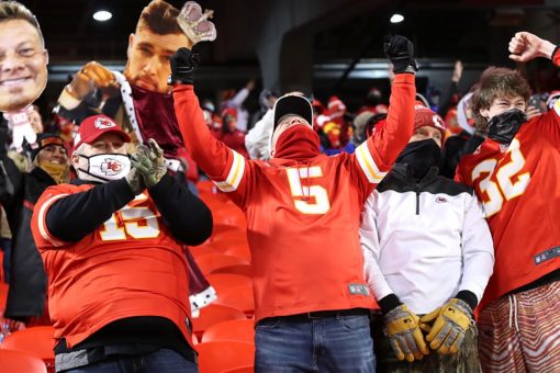 Chiefs fan, 4, receives well wishes amid fight against brain cancer