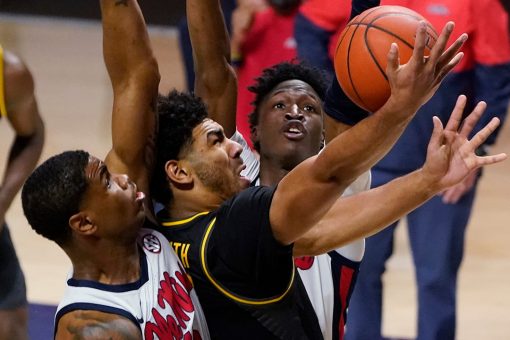 Joiner helps Mississippi beat No. 10 Missouri 80-59