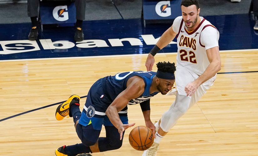 Cavaliers F Nance out up to 6 weeks with broken left hand