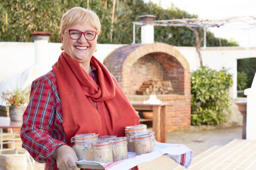 Lidia Bastianich celebrates frontline workers in latest cooking special: ‘These people have such dedication’