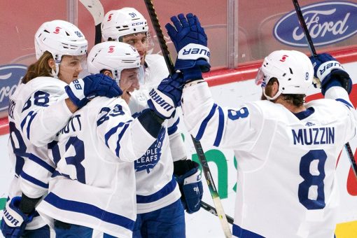 NHL-leading Maple Leafs beat Canadiens 4-2
