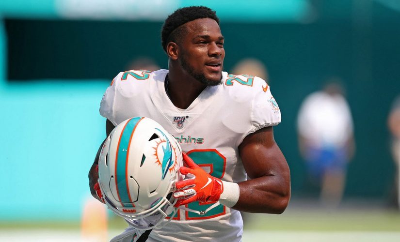 Former NFL running back arrested after alleged altercation at Pizza Hut in Miami