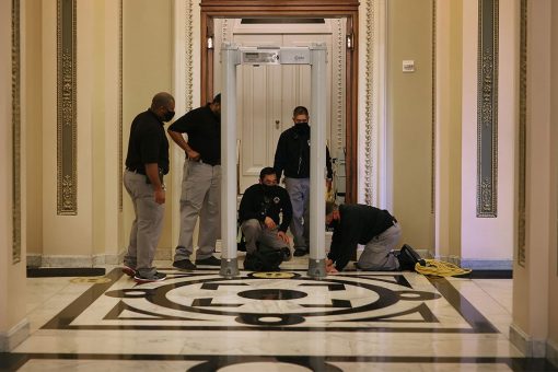 House adopts rule to fine lawmakers who refuse to use metal detectors
