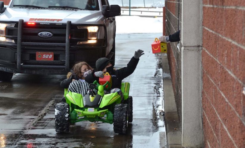 Kids, 6, go on Valentine’s Day date at McDonald’s drive-thru