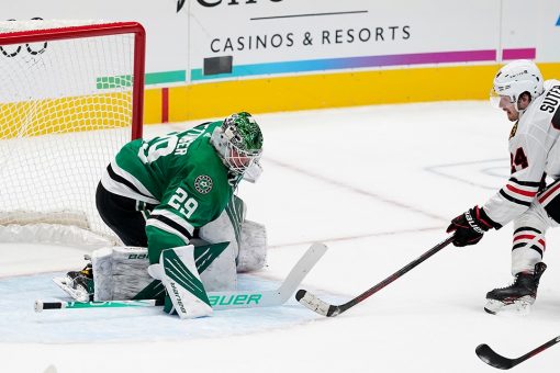 Suter scores winner as Blackhawks edge Stars 2-1 in OT again