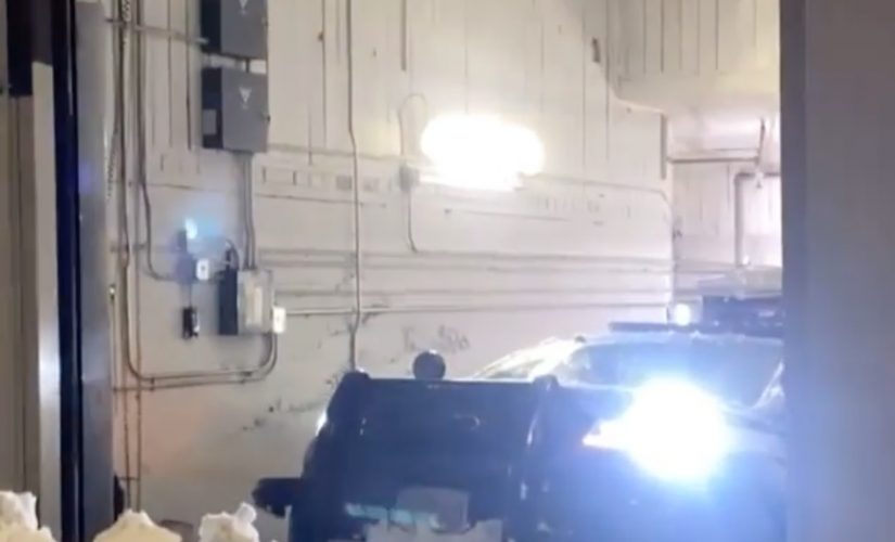 Antifa blocks Seattle police from responding to emergencies with snow barrier