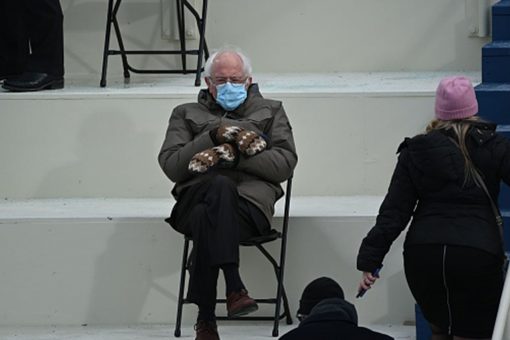 Teacher who made Bernie Sanders’ mittens now working with Vermont Teddy Bear Company to make more