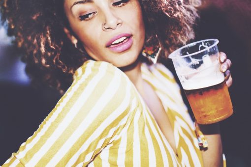TikTok scholar explains ‘beer goggles’ and how they alter sex appeal: ‘Alcohol is absolutely amazing’