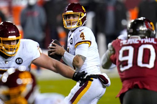 QB Heinicke re-signs with Washington for $8.75M over 2 years