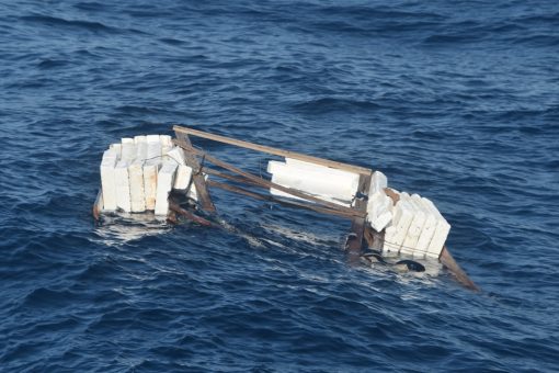 Coast Guard suspends search for 6 missing boaters off Florida coast