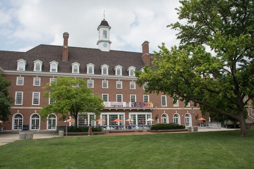 University of Illinois settles suit with free speech group